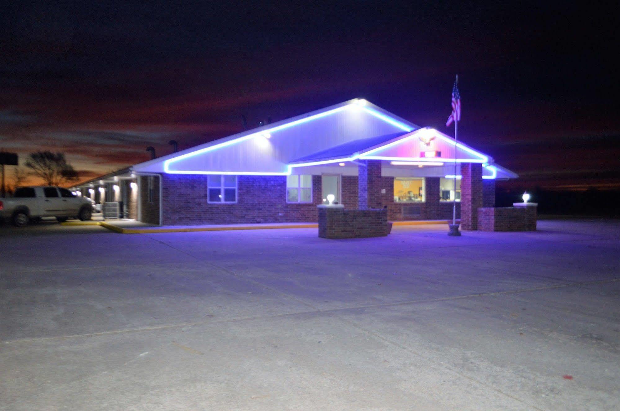 Night Inn Sweet Springs Экстерьер фото